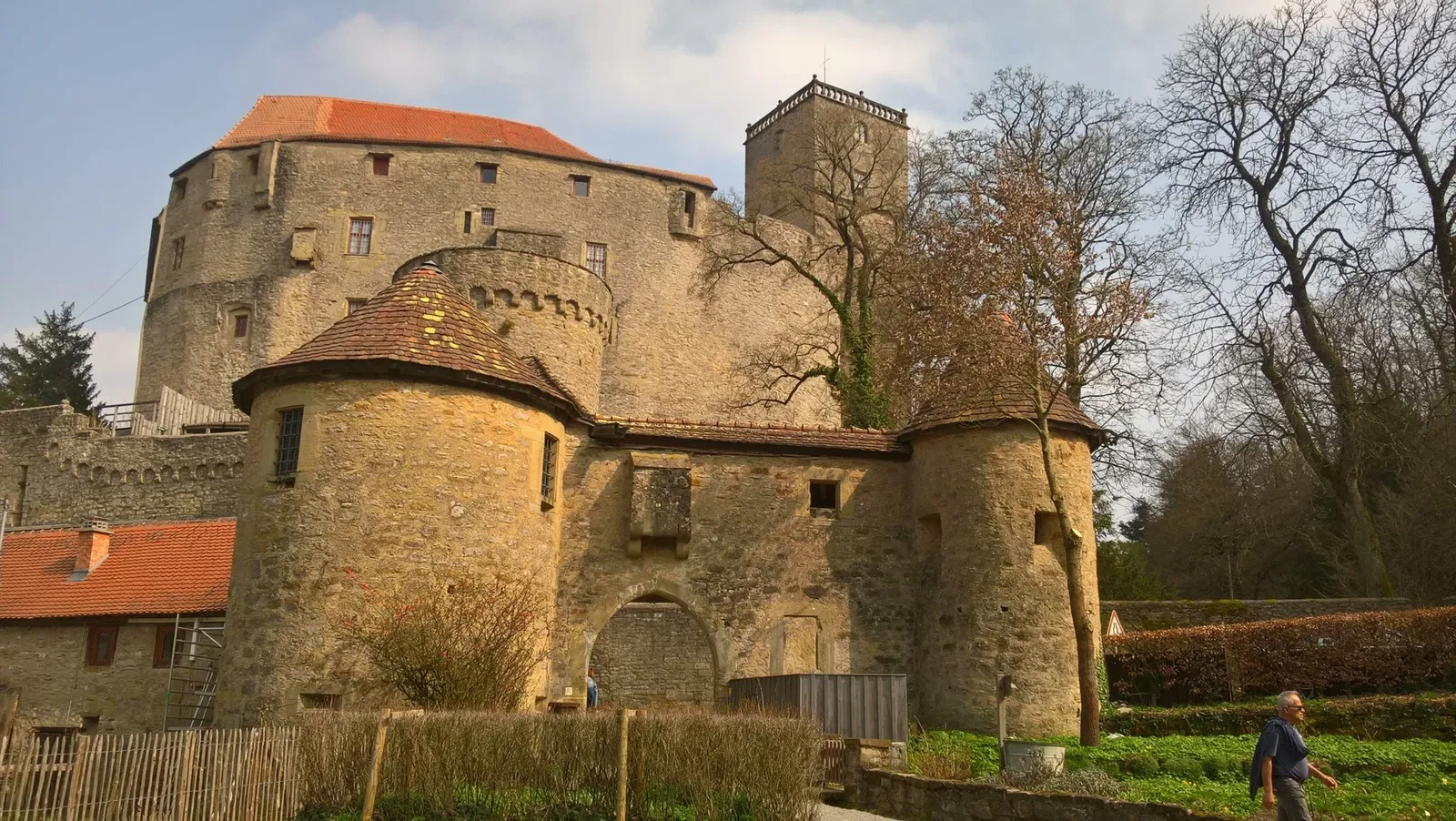 Burg Guttenberg Haßmersheim