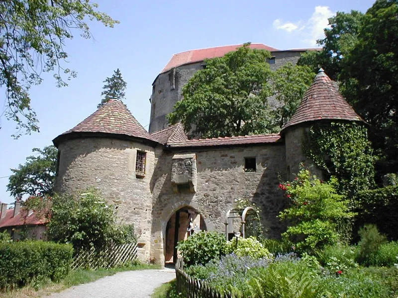 Burg Guttenberg Haßmersheim