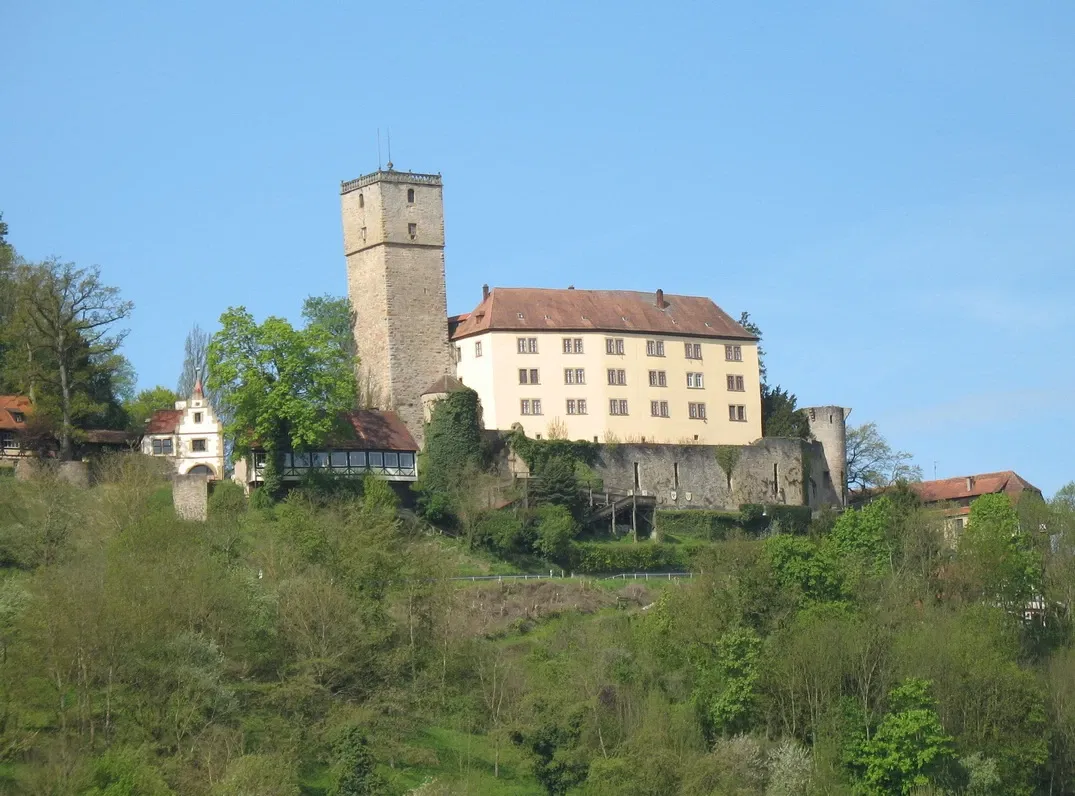 Burg Guttenberg Haßmersheim