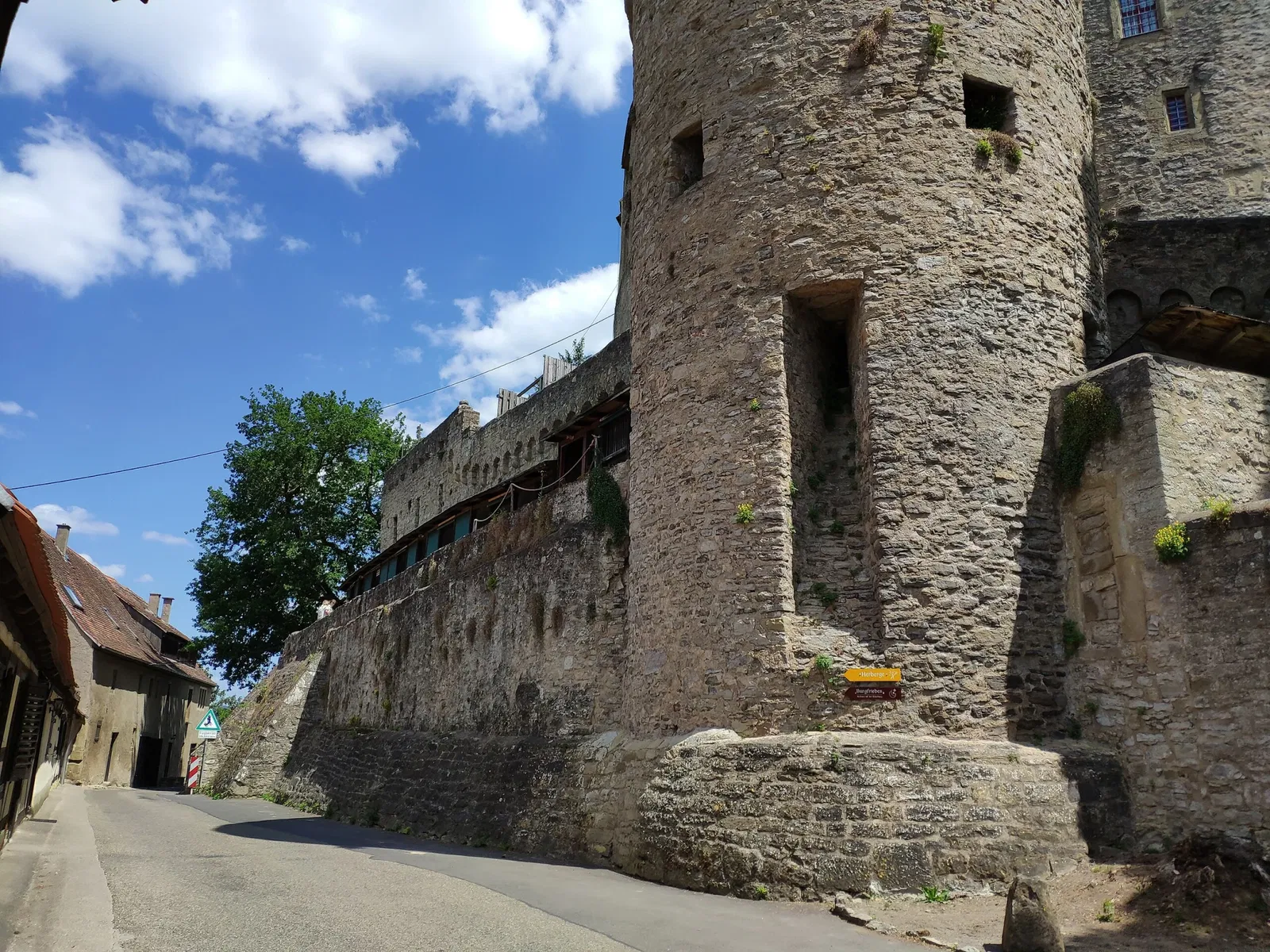 Burg Guttenberg Haßmersheim