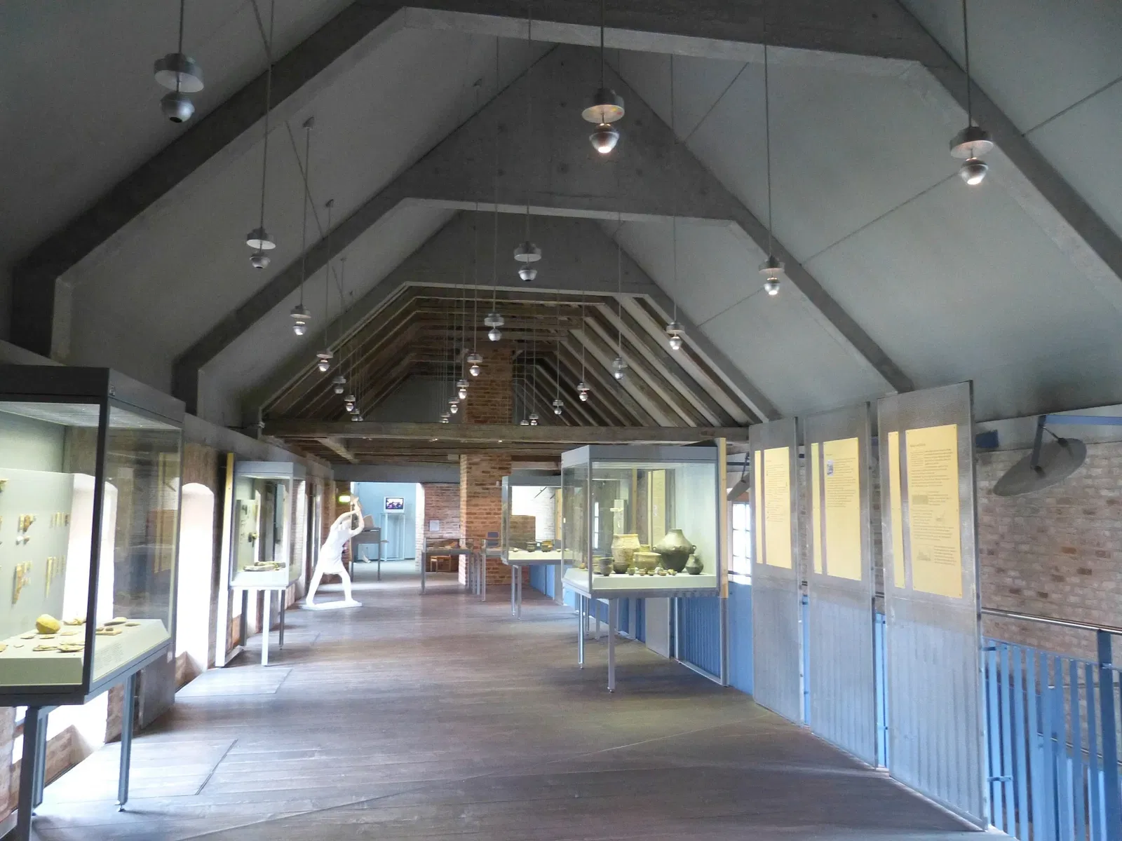 Kastenhof Landau - Das Museum für Steinzeit und Gegenwart