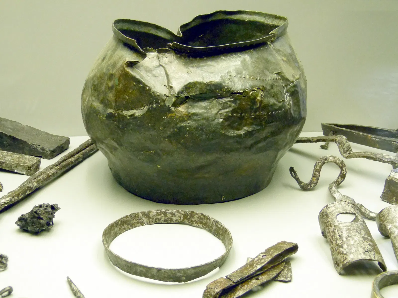 Kastenhof Landau - Das Museum für Steinzeit und Gegenwart