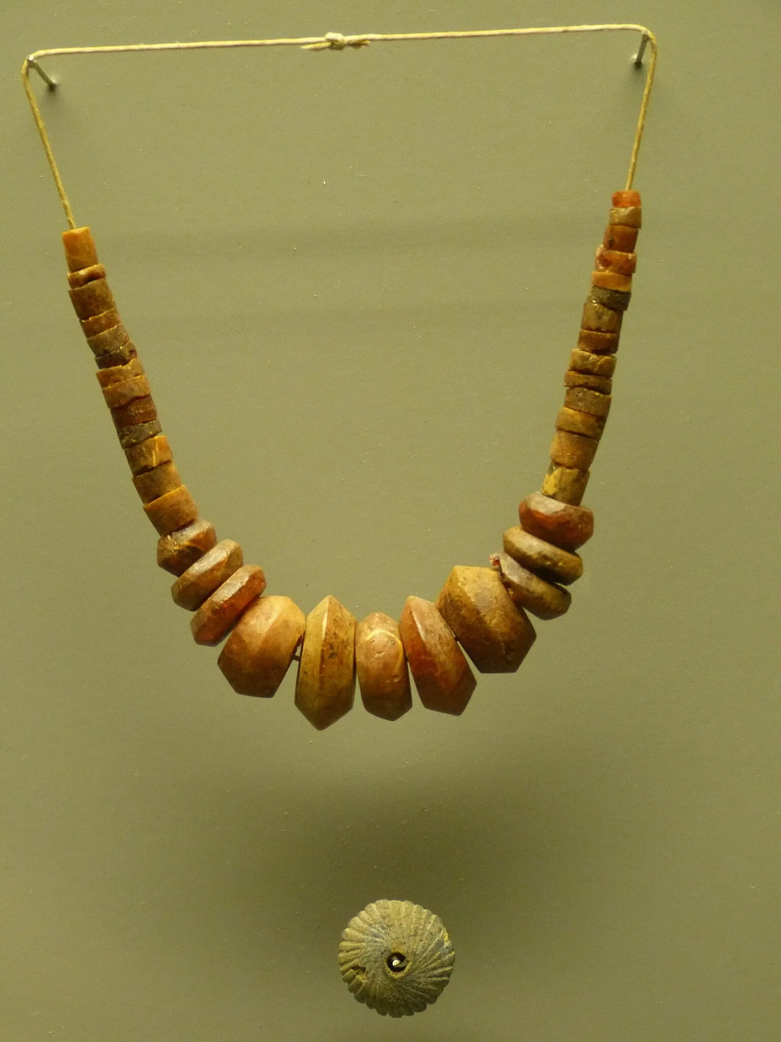 Kastenhof Landau - Das Museum für Steinzeit und Gegenwart