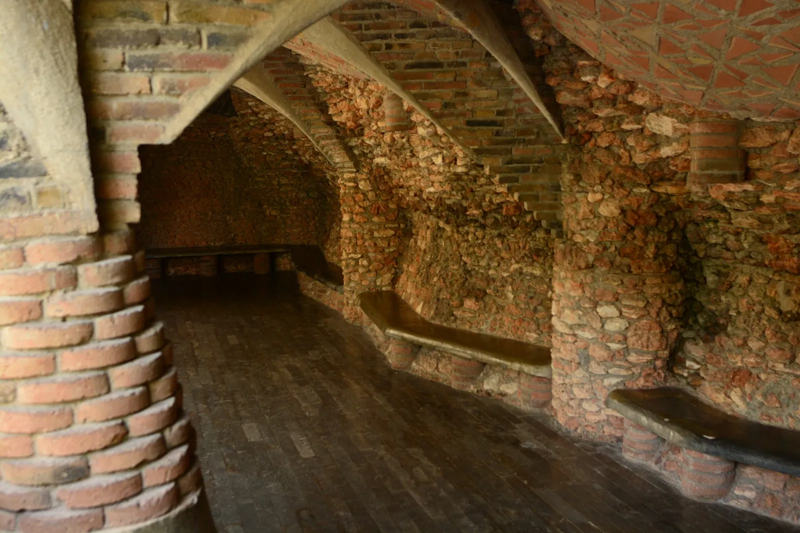 Cripta de la Colònia Güell