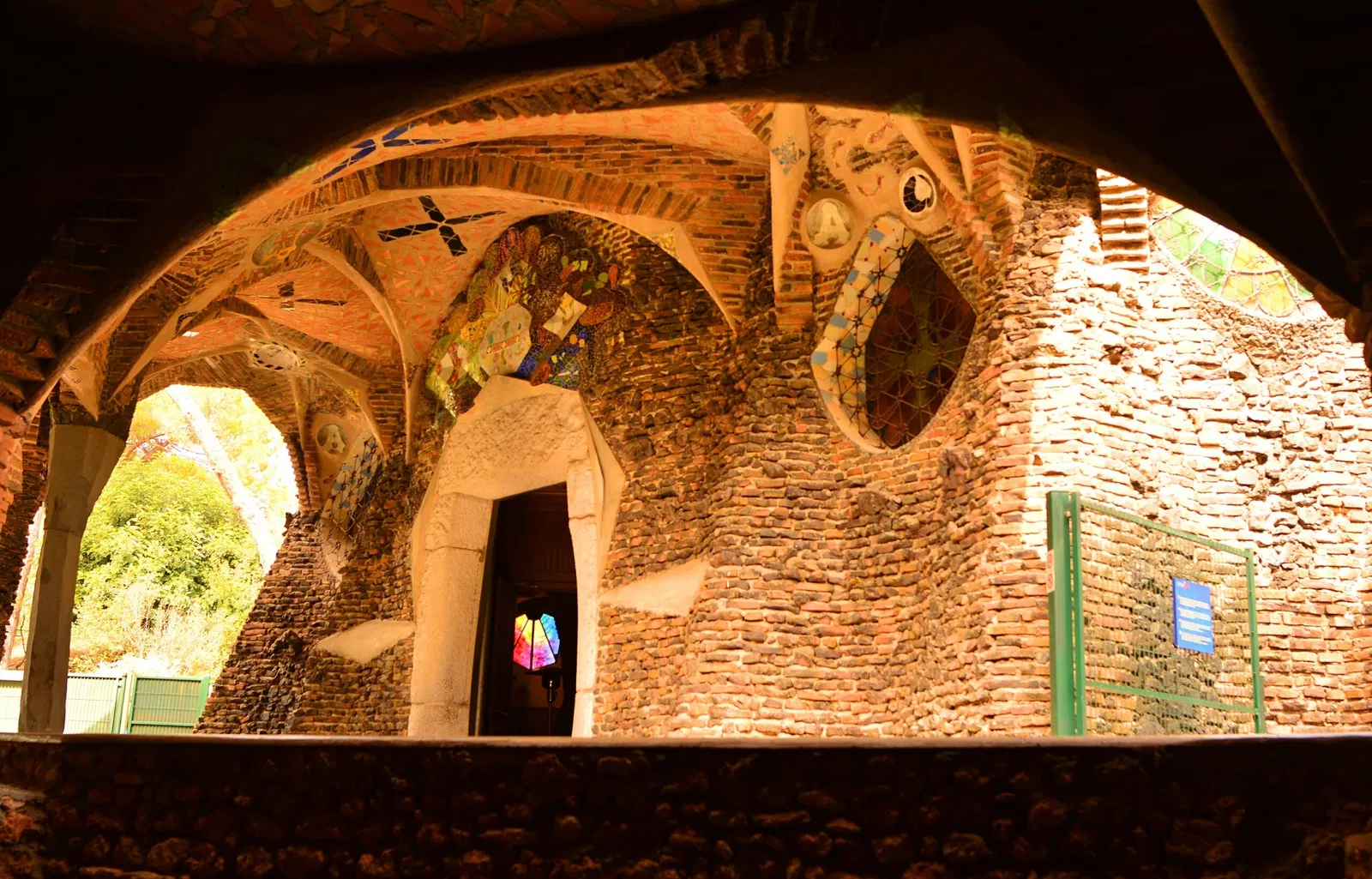 Cripta de la Colònia Güell