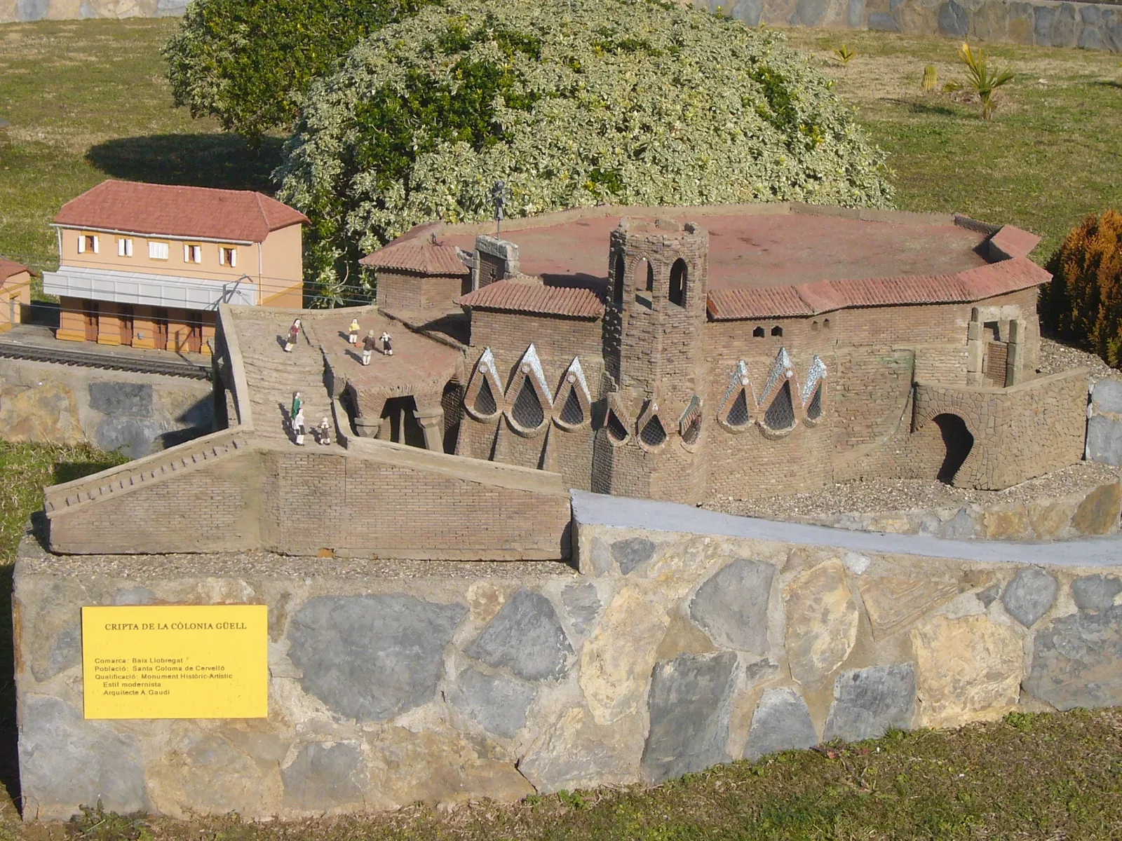 Cripta de la Colònia Güell