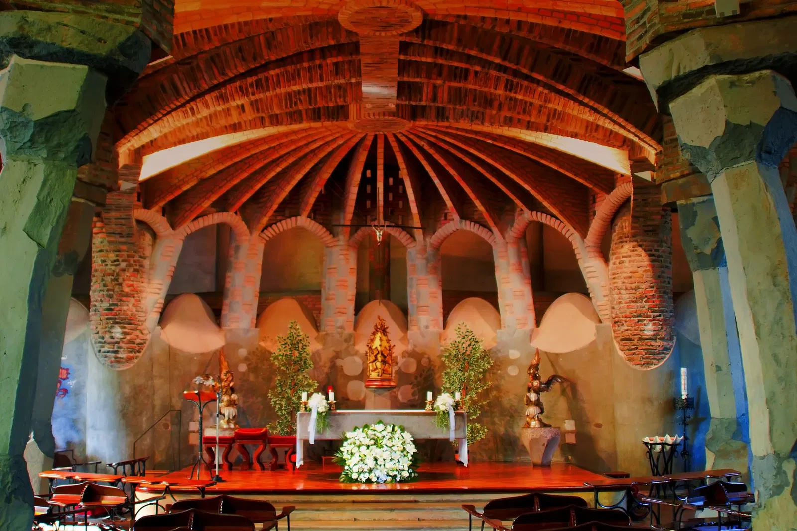 Church of Colònia Güell