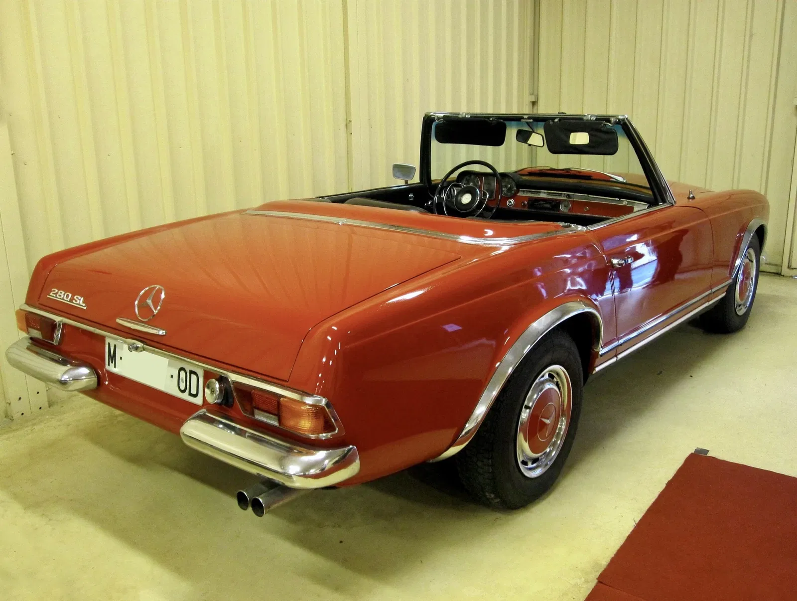 Ancient and Classic Cars Museum