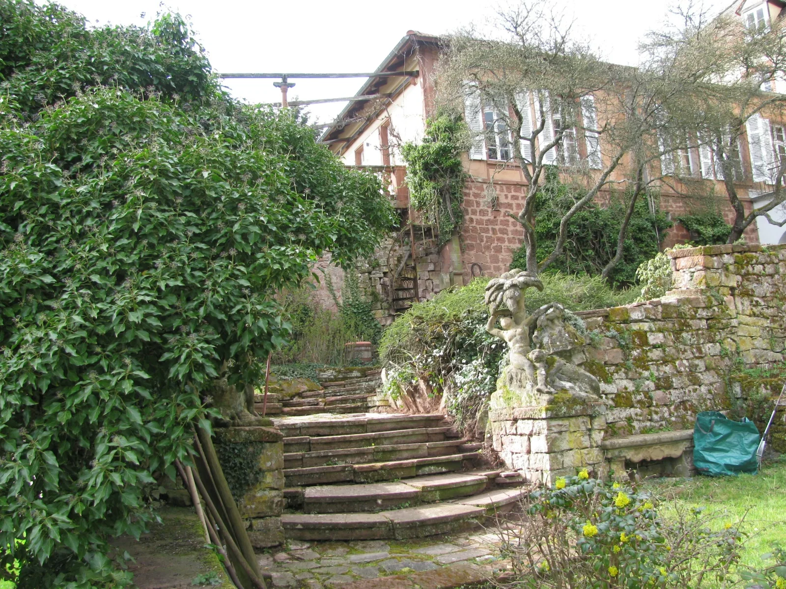 Slevogthof Neukastel