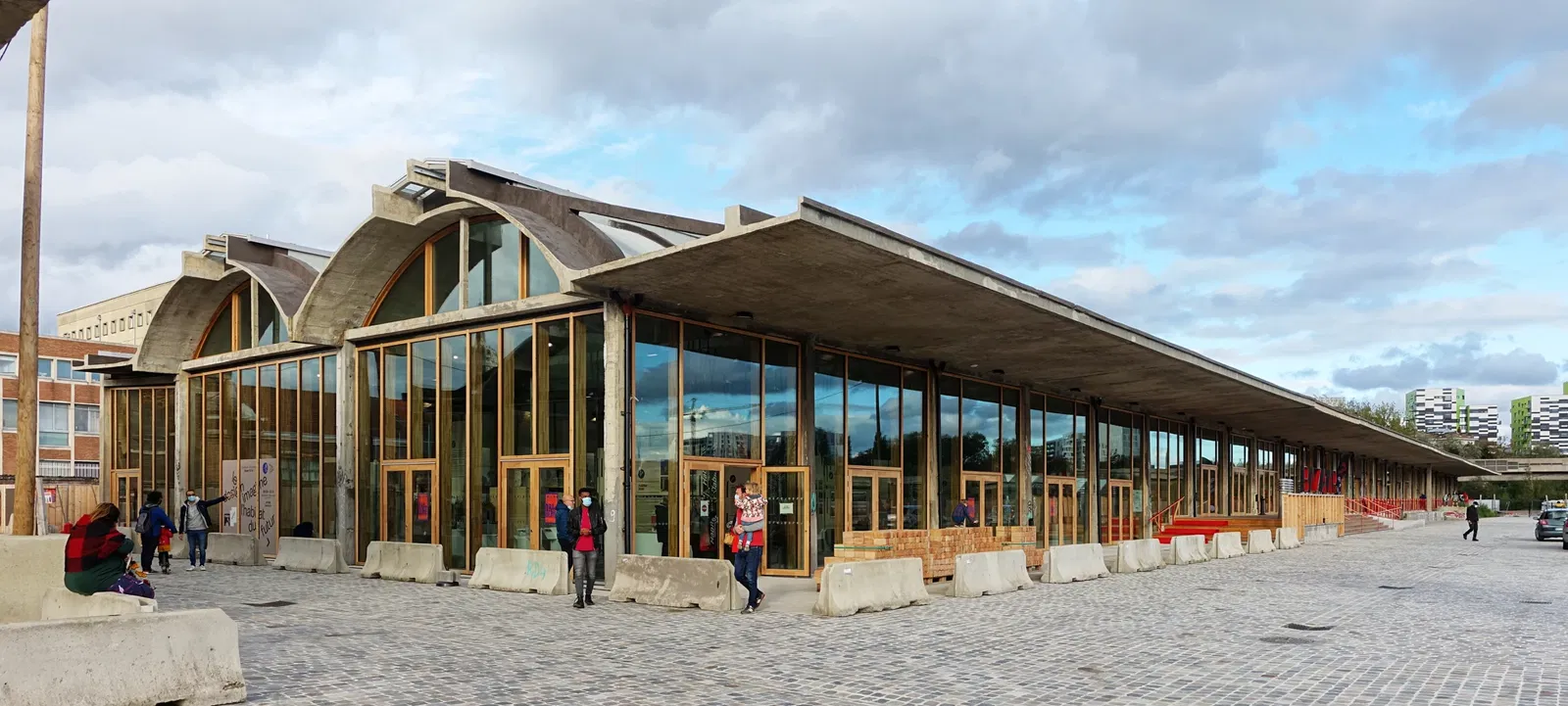 Lille-Saint-Sauveur Station