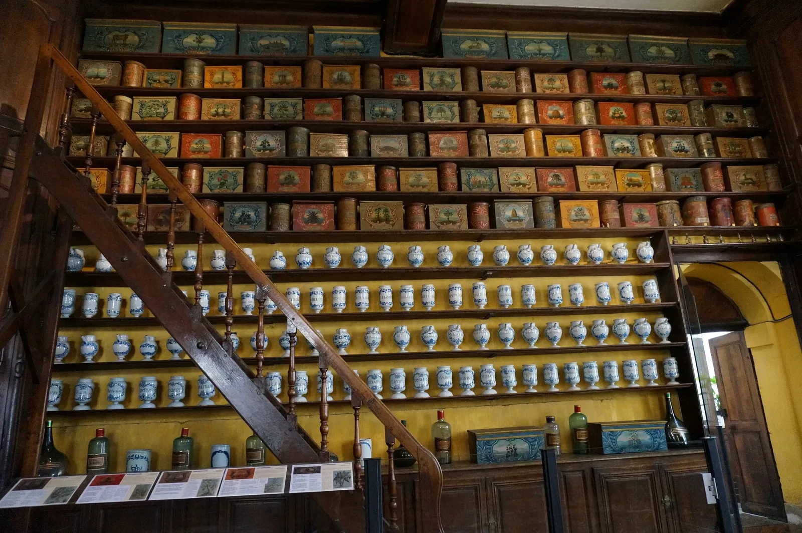 Hôtel-Dieu-le-Comte