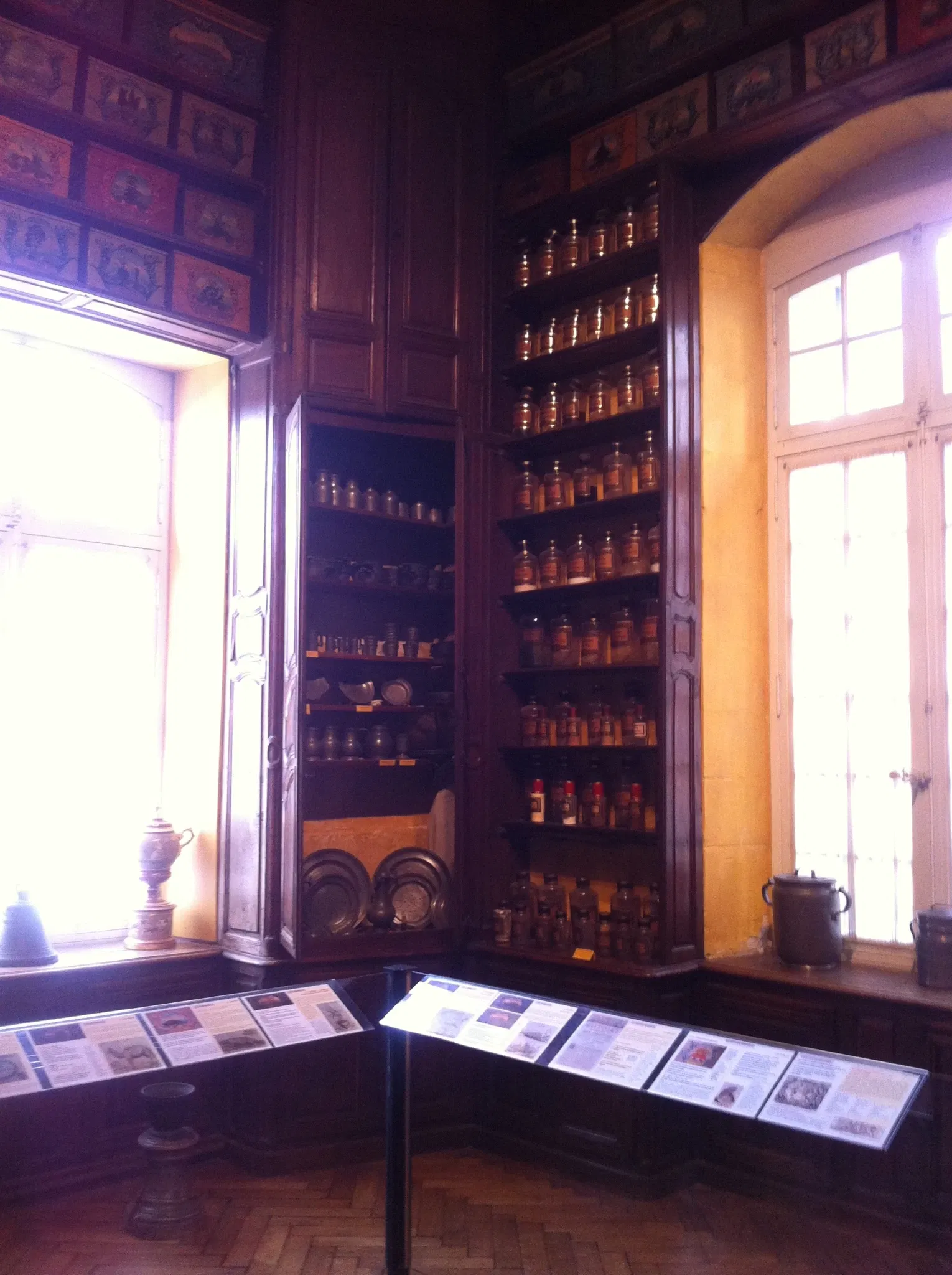 Hôtel-Dieu-le-Comte