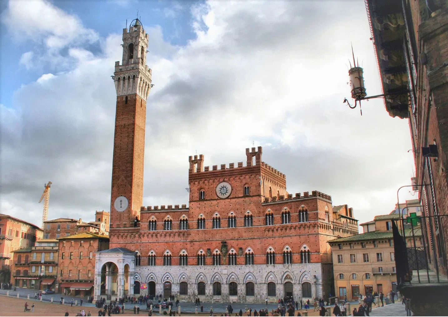 Palazzo Pubblico E Museo Civico