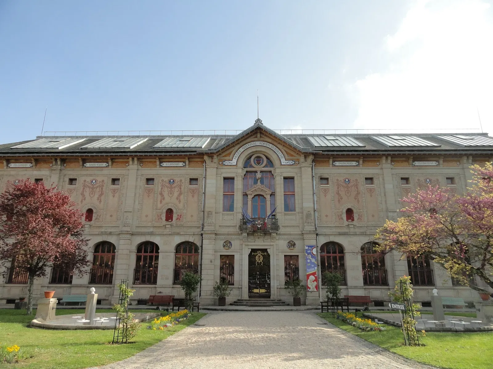 Musée national Adrien-Dubouché