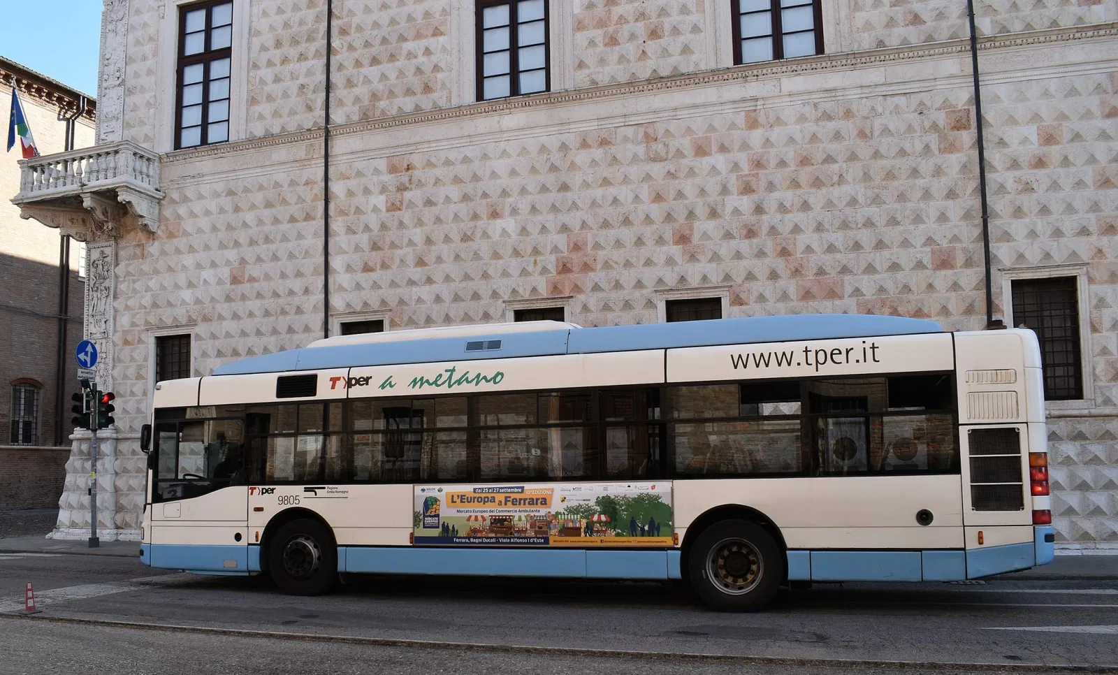 Palazzo dei Diamanti