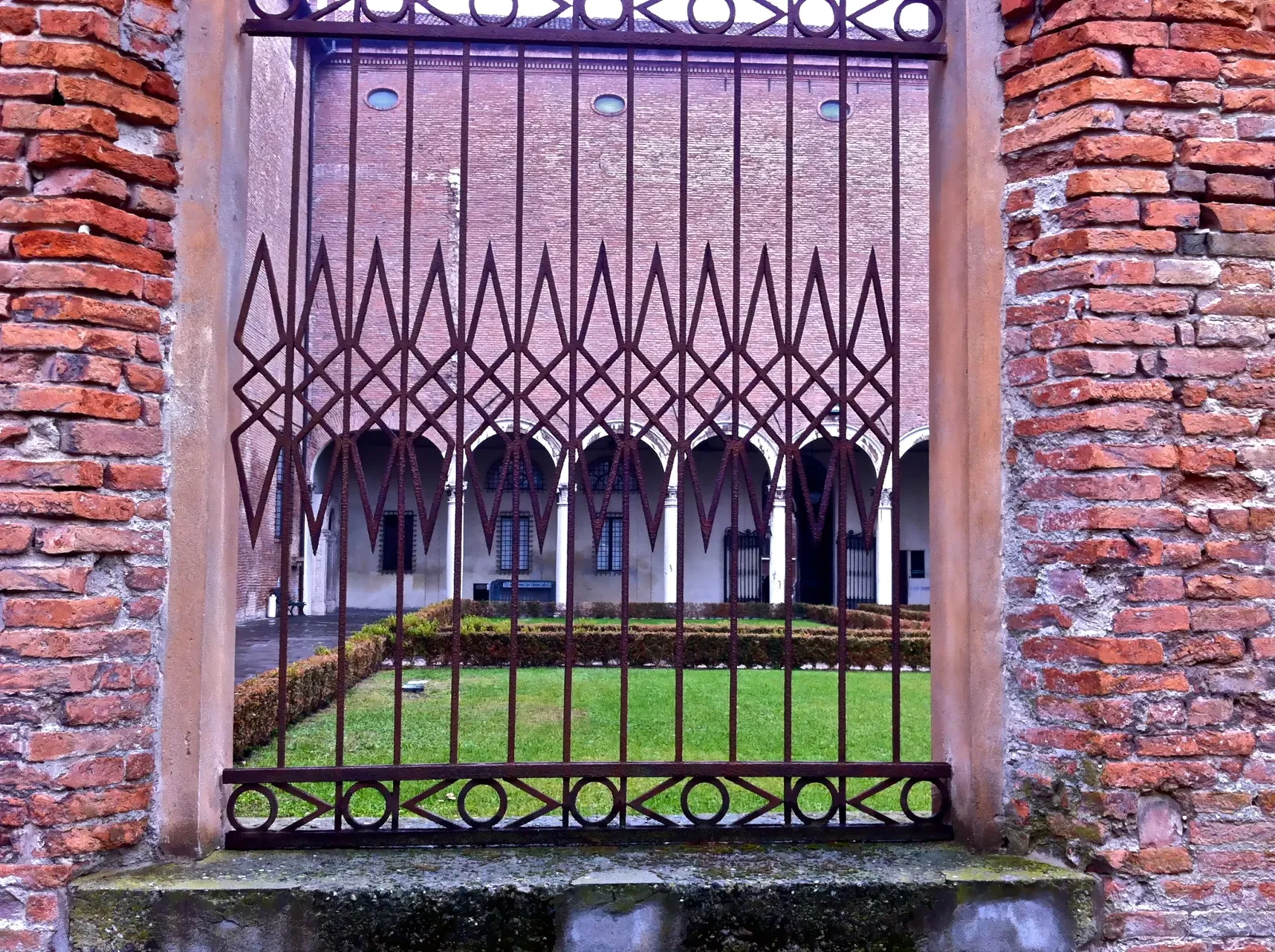 Palazzo dei Diamanti