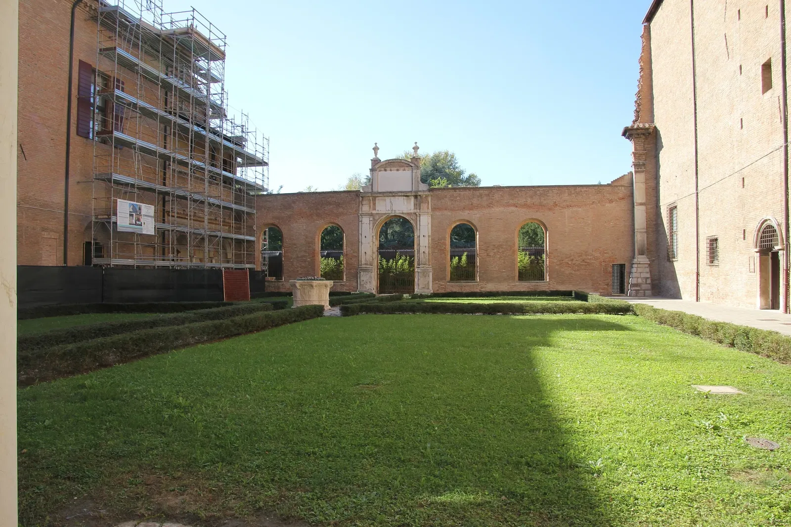 Palazzo dei Diamanti