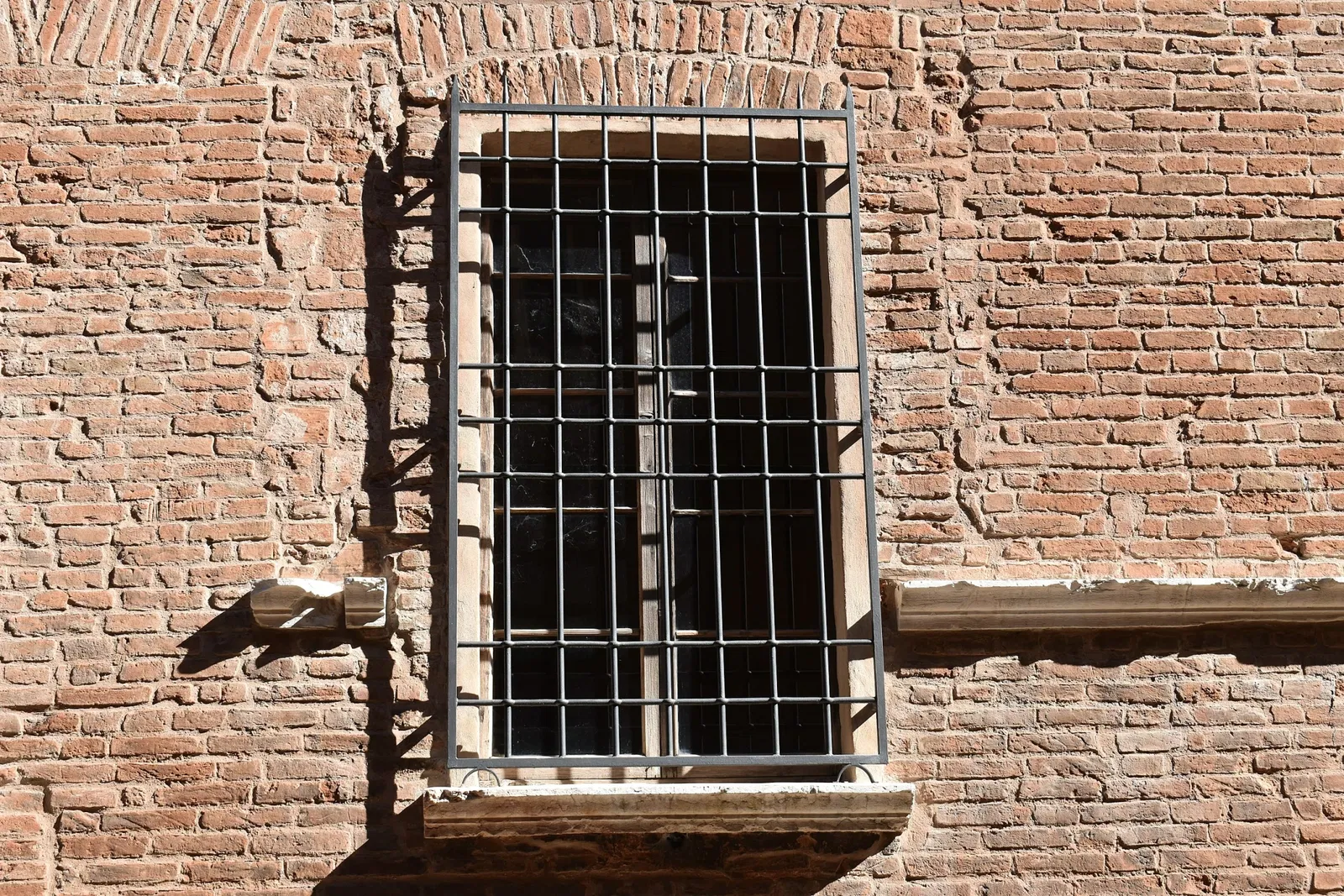 Palazzo Costabili detto "di Ludovico il Moro"