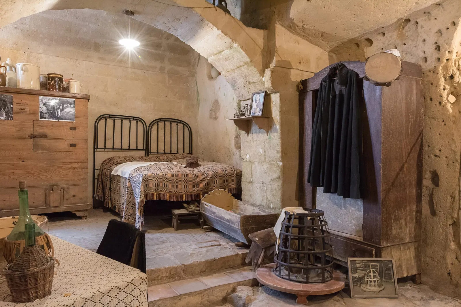 Sassi di Matera - Storica Casa Grotta di Vico Solitario