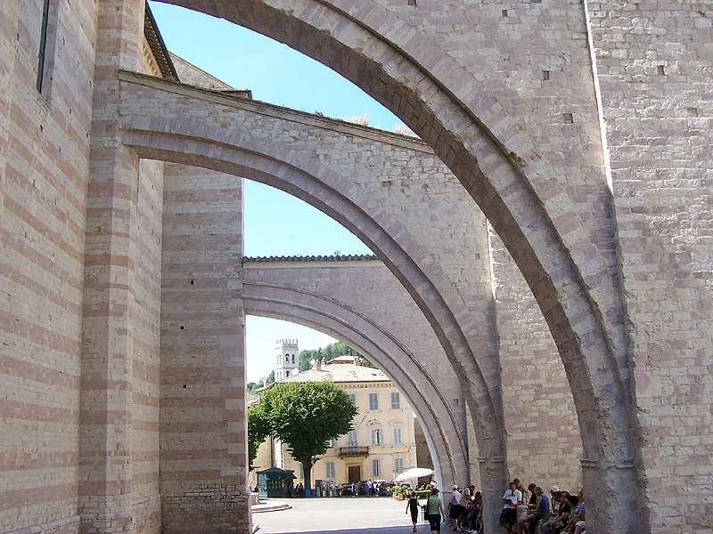 Basílica de Santa Clara (Asís)