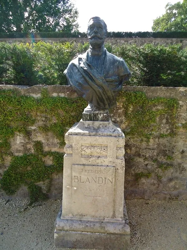 Earthenware and Fine Arts Museum