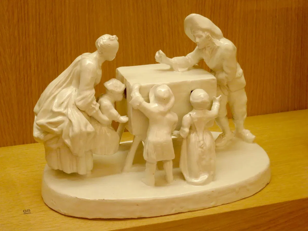 Earthenware and Fine Arts Museum