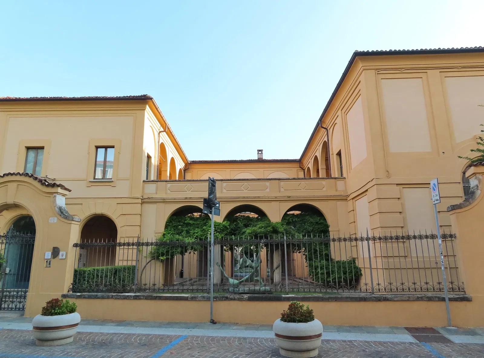 Ricci Oddi Gallery of Modern Art