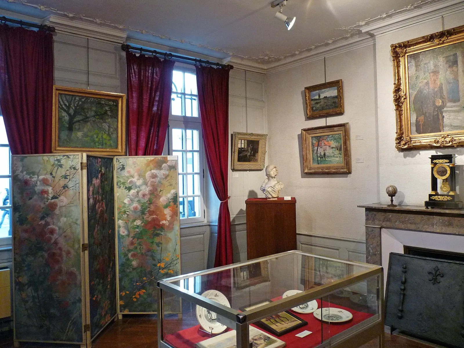 Musée Charles de Bruyères