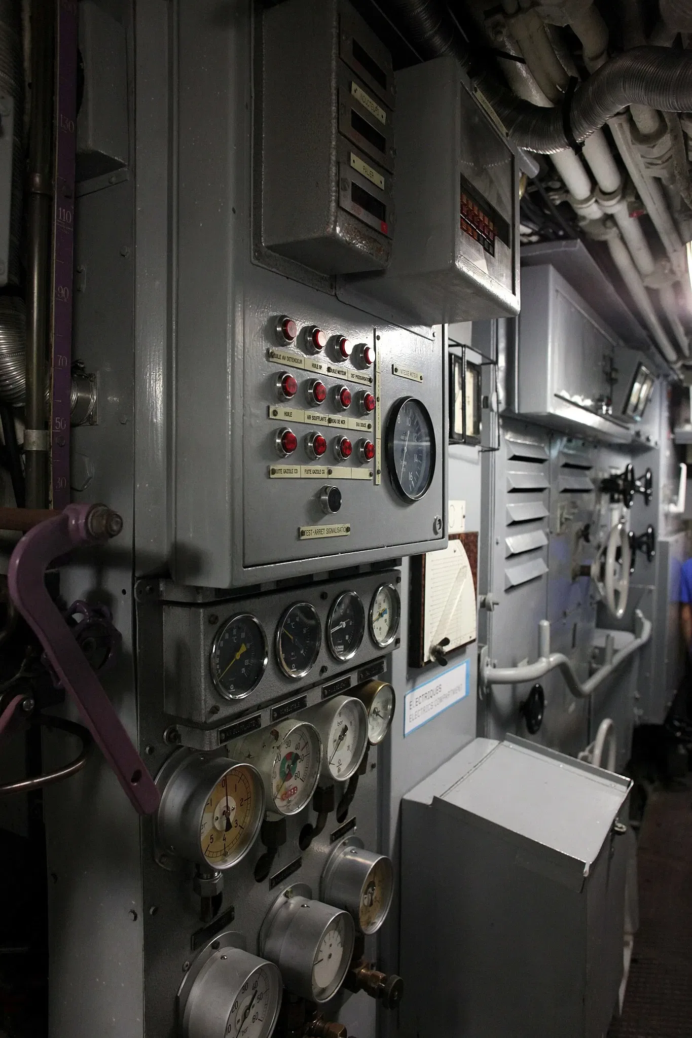 The Submarine Flore-S645 and its Museum