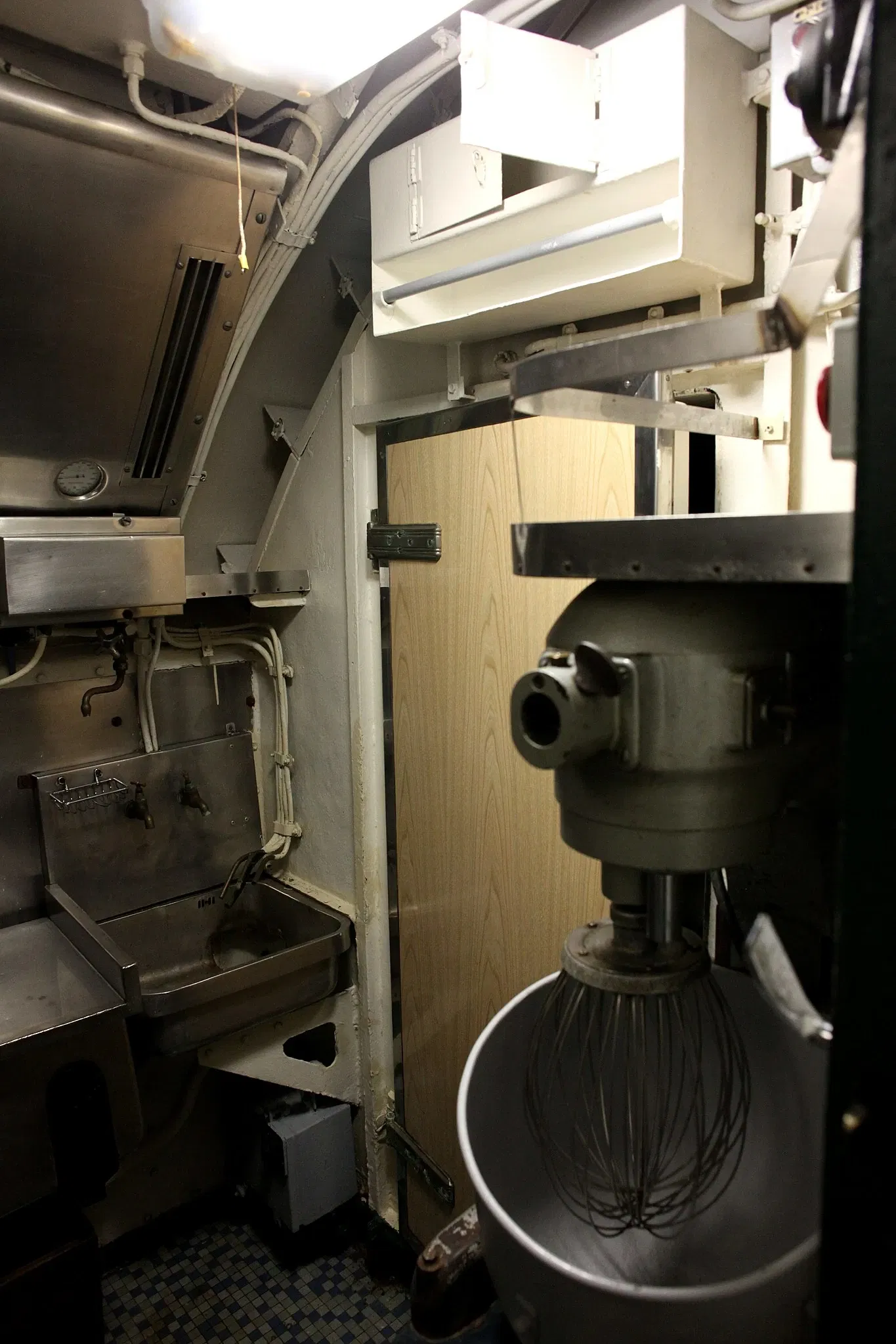 The Submarine Flore-S645 and its Museum