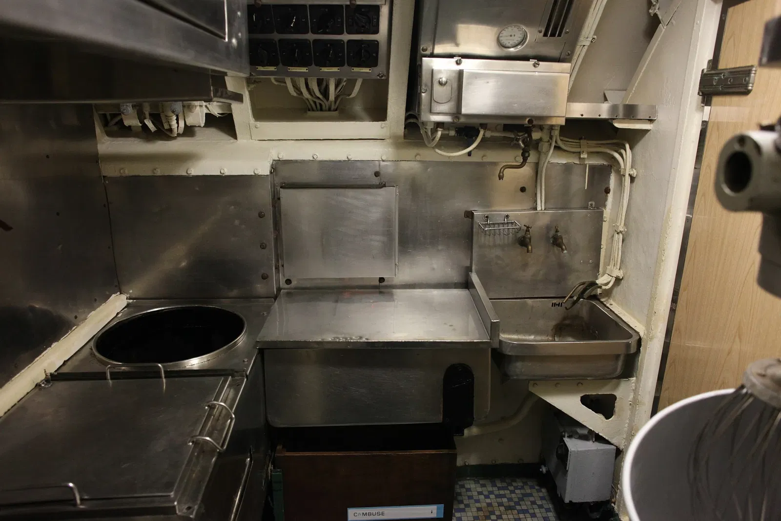 The Submarine Flore-S645 and its Museum