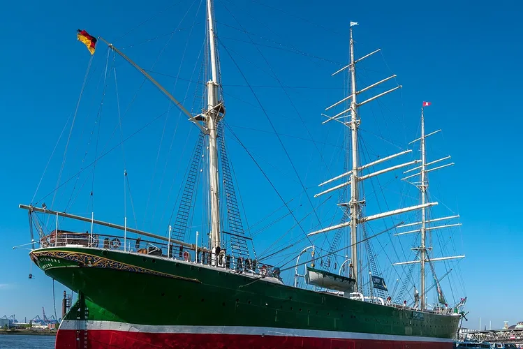 Rickmer Rickmers Shiff