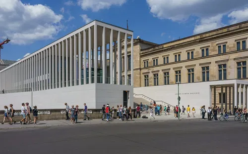James Simon Gallery