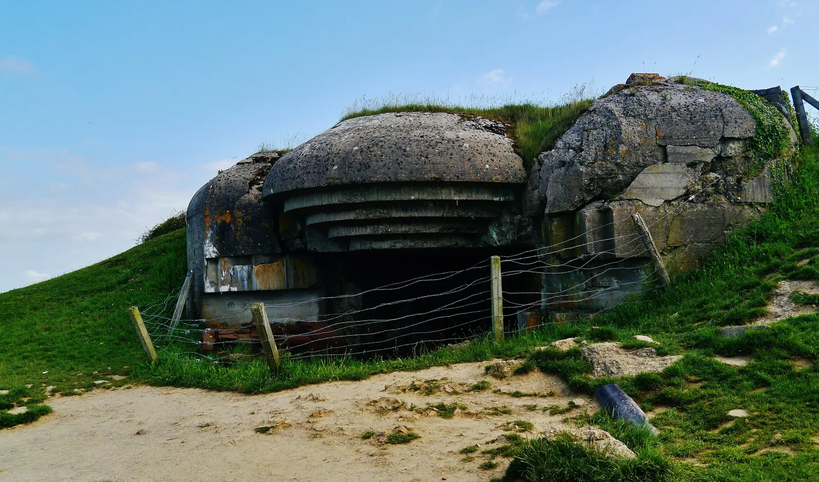 Longues-sur-Mer battery