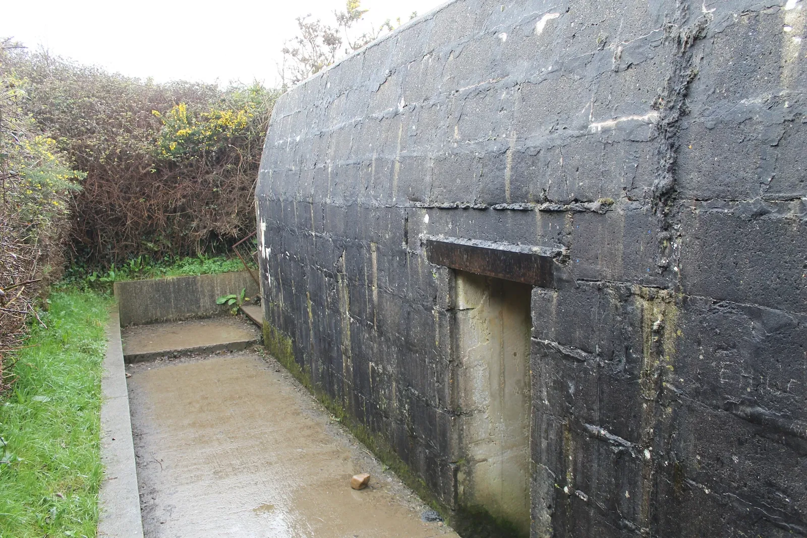 Longues-sur-Mer battery