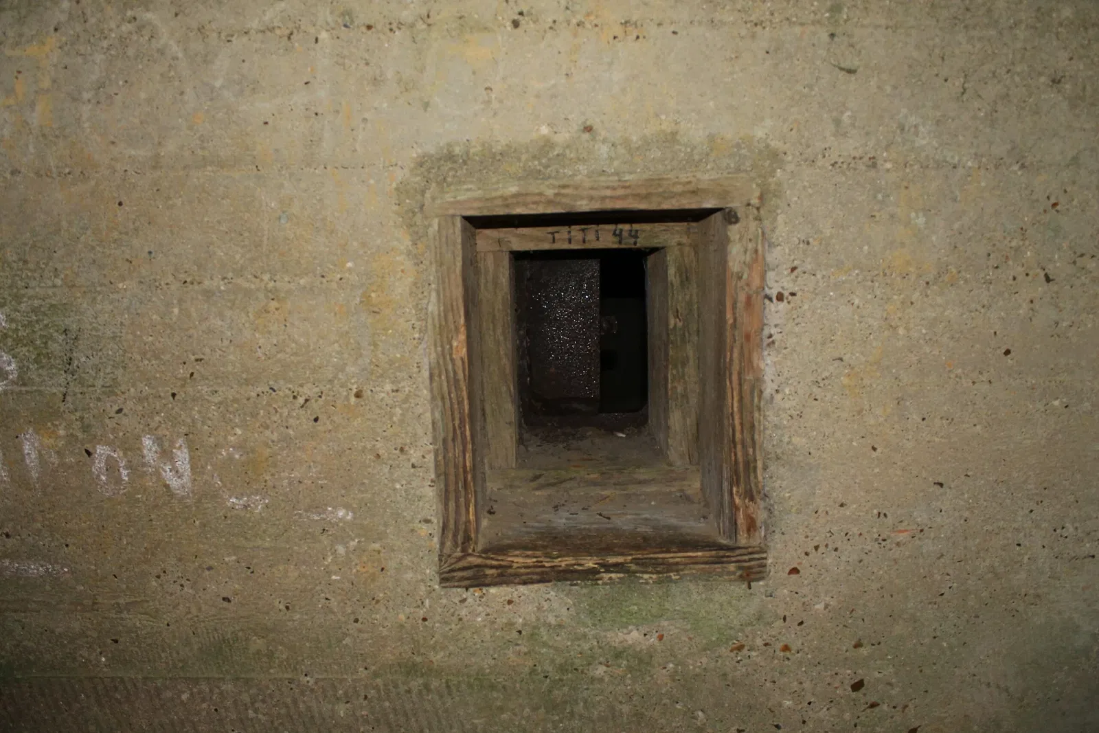 Longues-sur-Mer battery