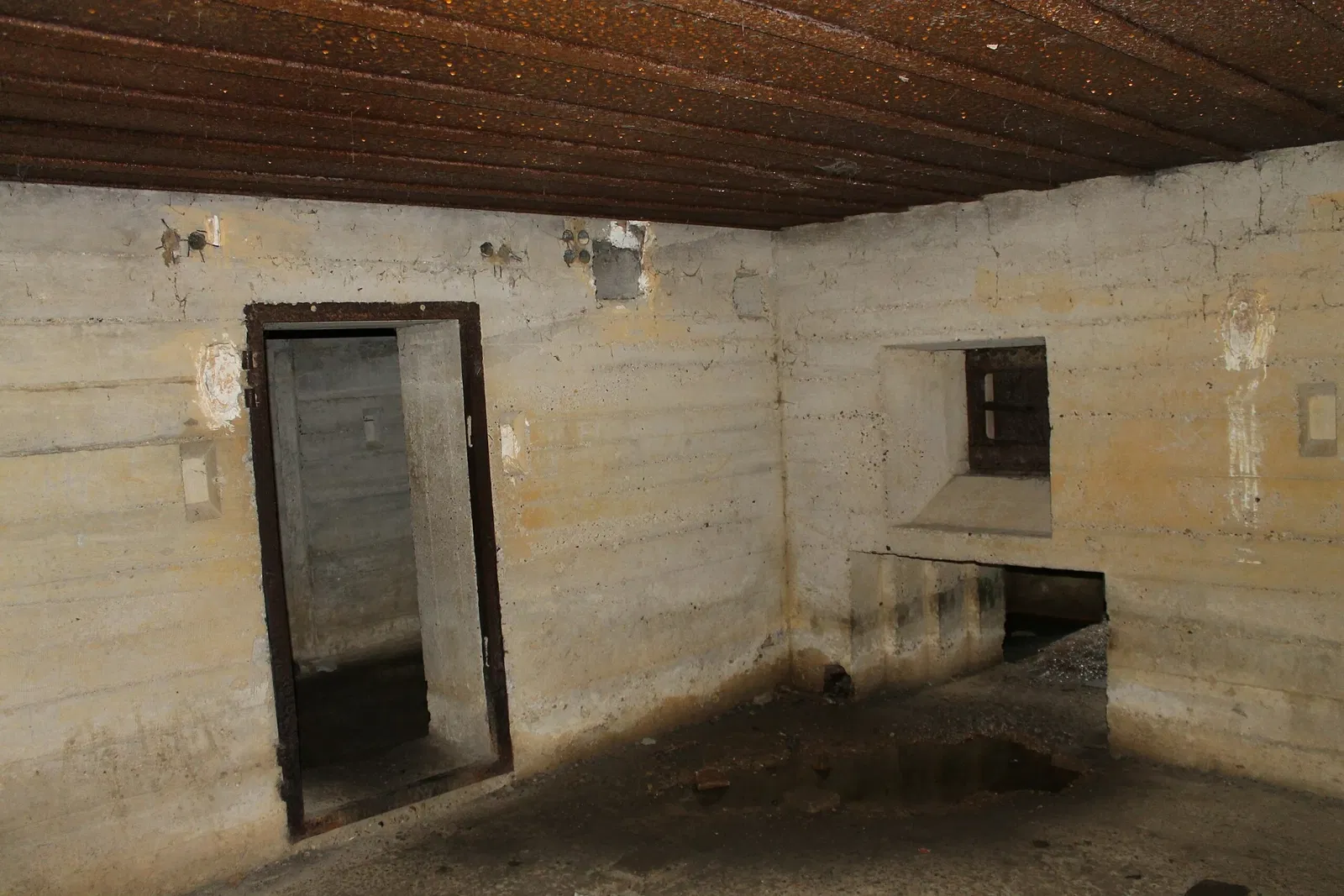 Longues-sur-Mer battery