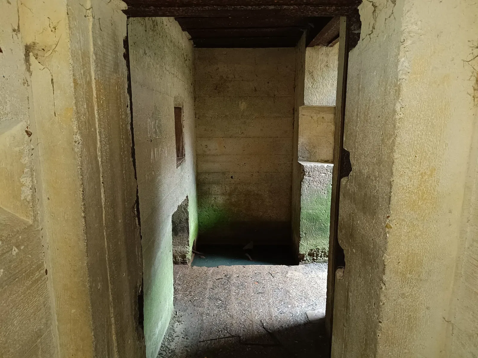 Longues-sur-Mer battery