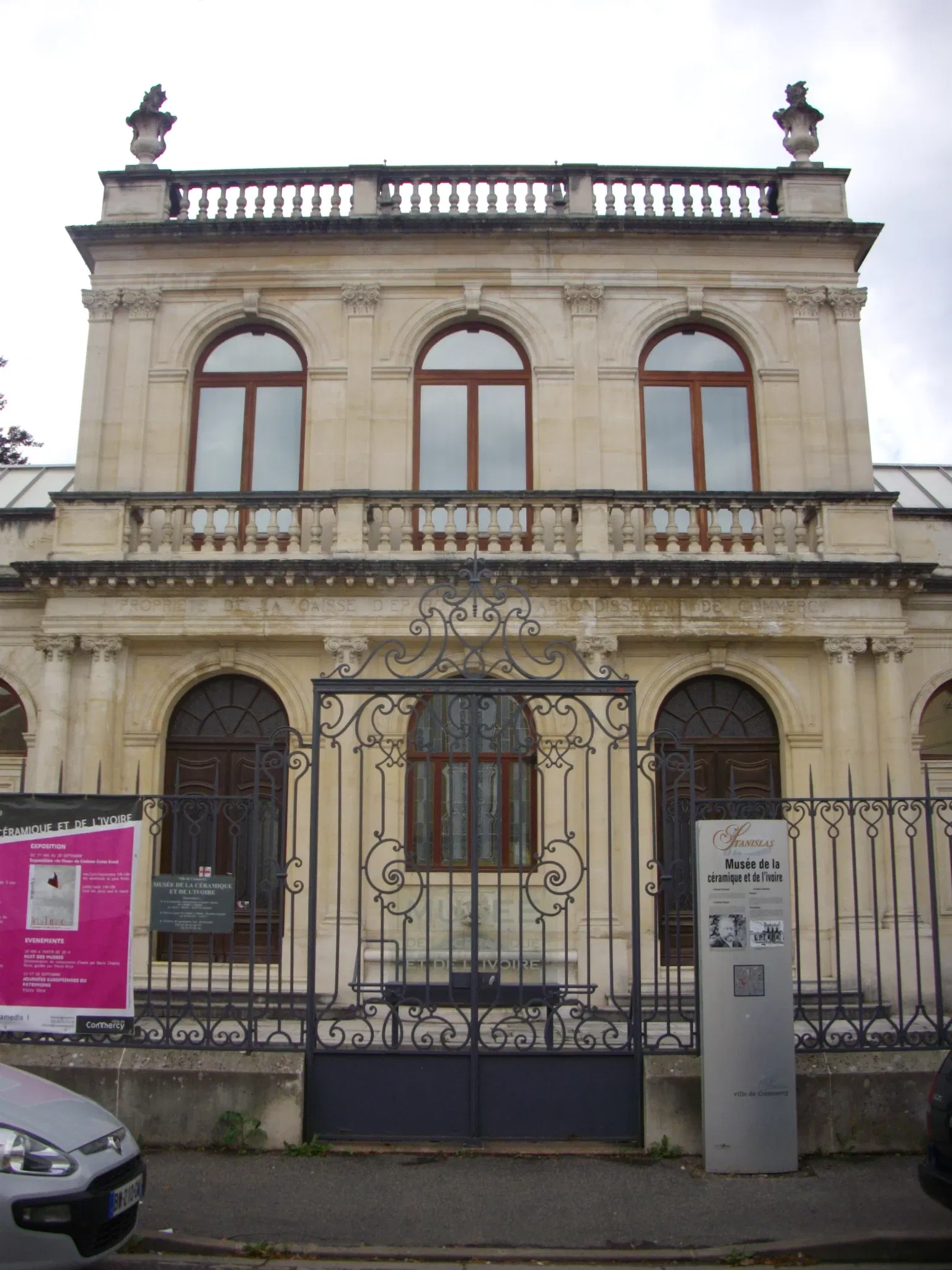 Musée de la Céramique et de l'Ivoire
