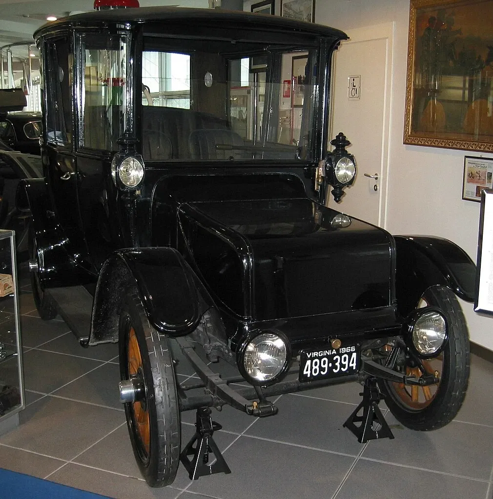 Museo Nicolis dell’Auto, della Tecnica e della Meccanica