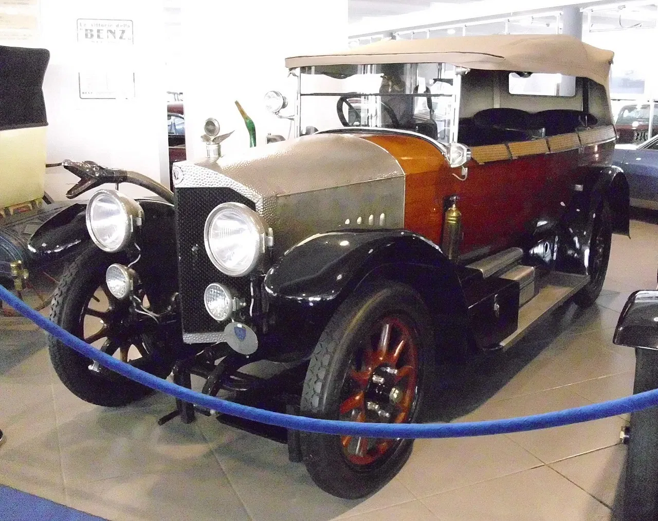 Museo Nicolis dell’Auto, della Tecnica e della Meccanica