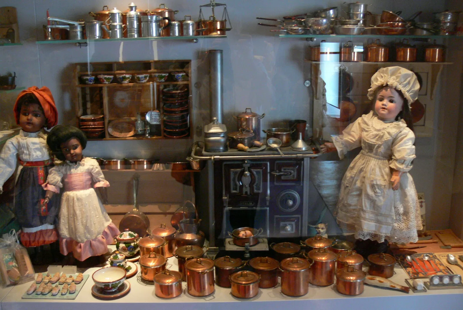 Museo della Bambola e del Giocattolo