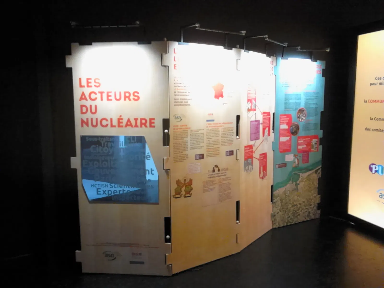 Palais de l'Univers et des Sciences