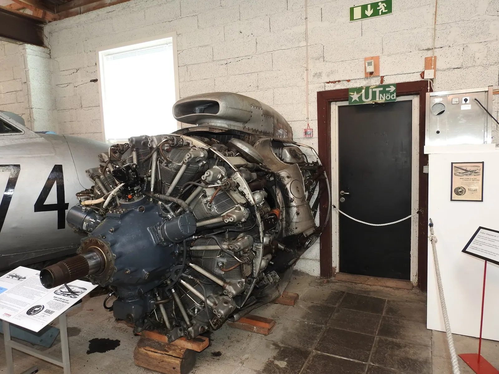 Svedinos Bil- och Flygmuseum