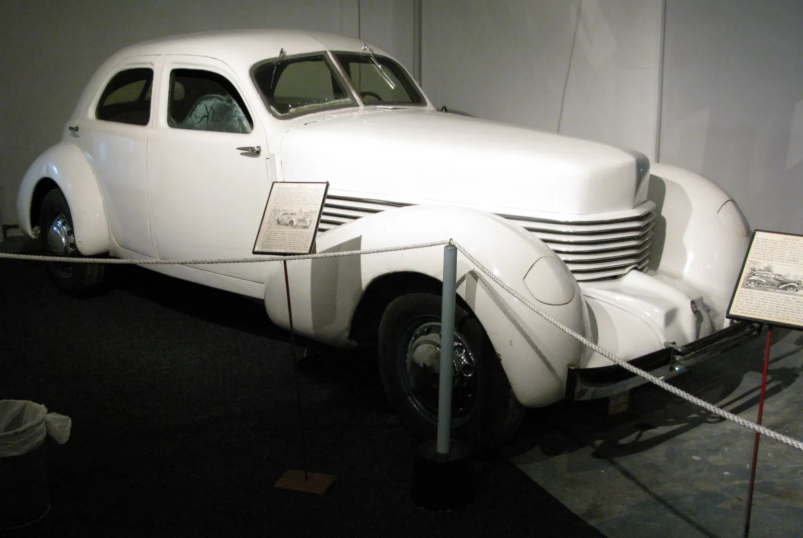 Svedinos Bil- och Flygmuseum