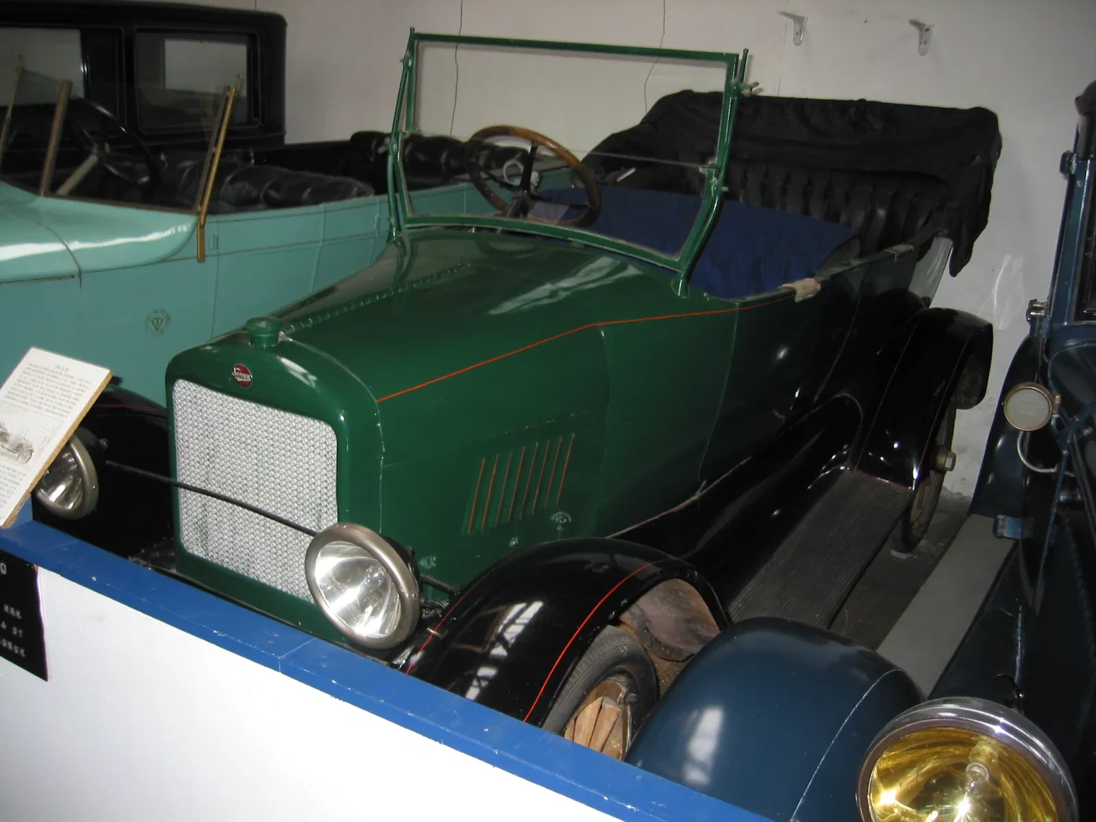 Svedinos Bil- och Flygmuseum