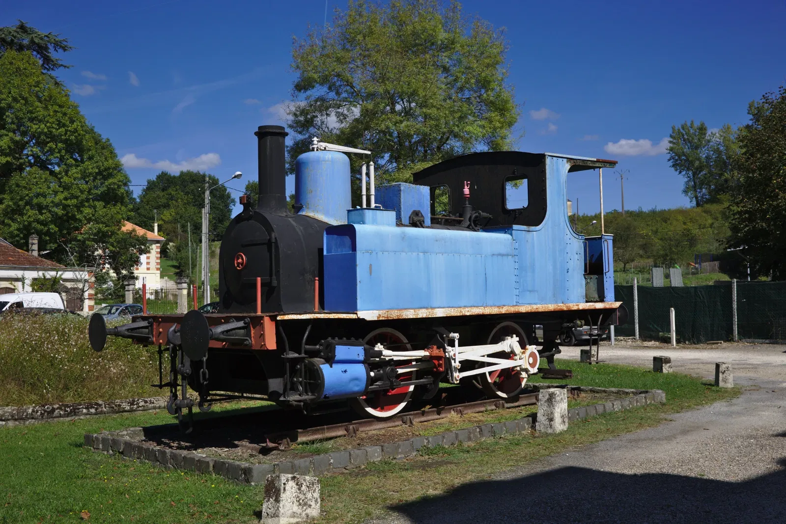 Tourist Train Guitres
