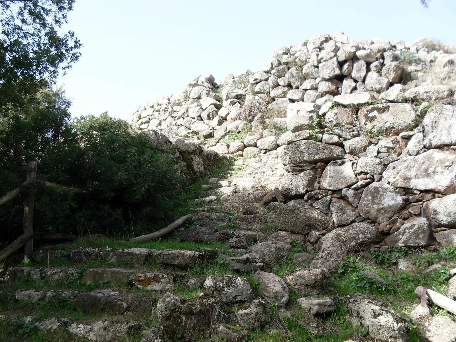 Nuraghe Seruci