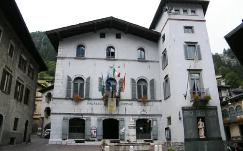 MAP – Museo delle Armi Bianche e delle Pergamene