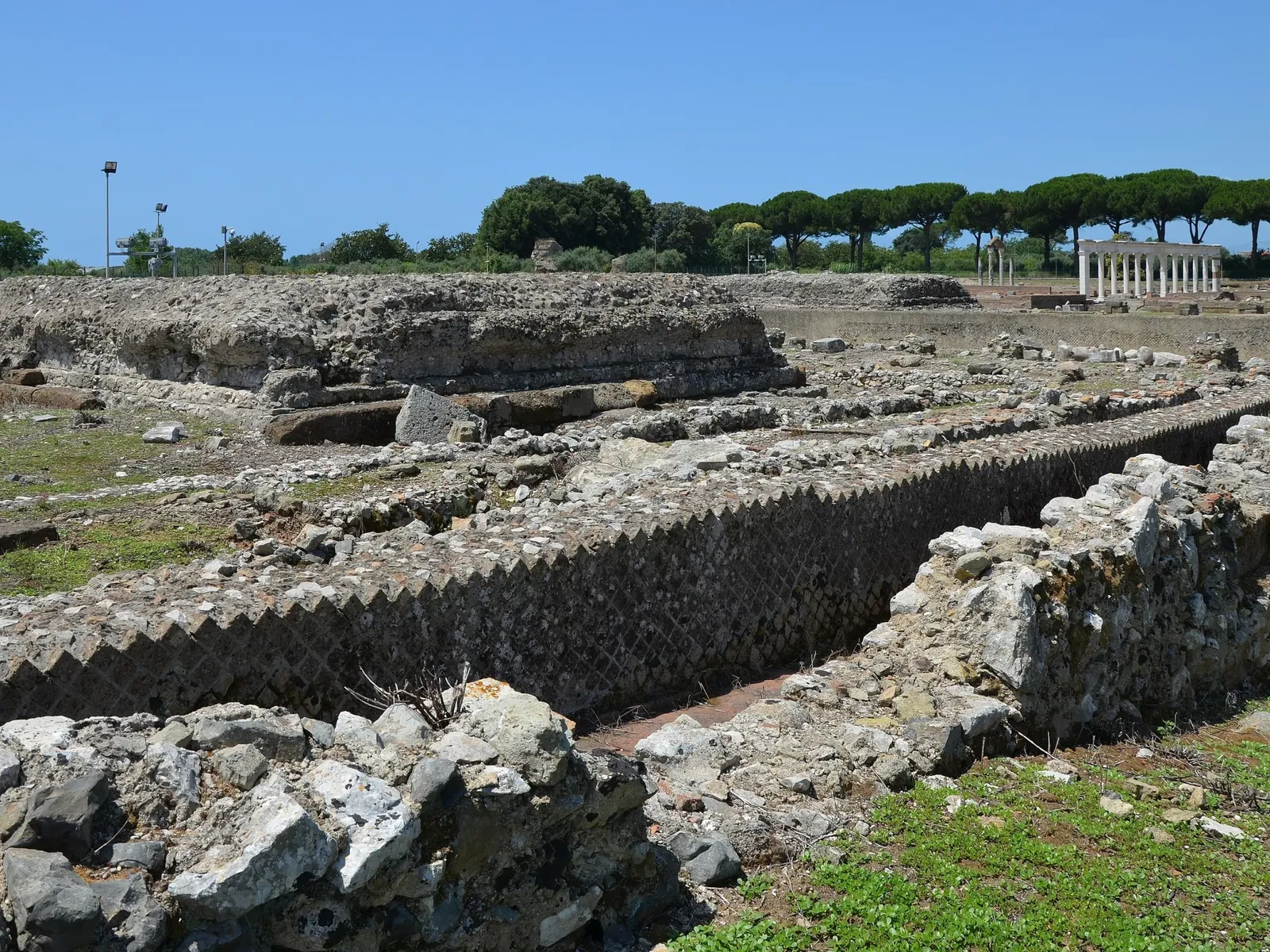 Archaeological area and Antiquarium of Minturnae